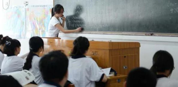 老师水真多近日在校园内引发热议许多学生纷纷表示老师的关心和支持让他们倍感温暖并激励了学习动力