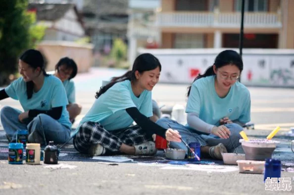 山村暴伦杂欲引发社会关注当地警方已介入调查并加强对乡村治安的巡逻力度以维护居民安全