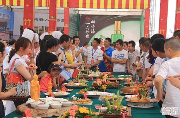 波多野一区举办首届美食节，吸引大量游客前来品尝特色小吃和体验传统文化活动