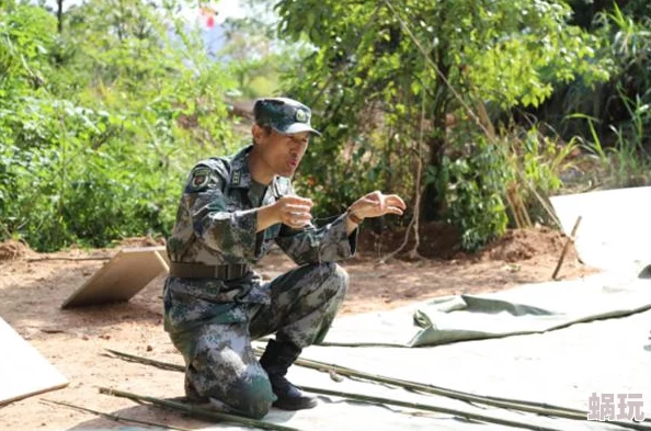 揭秘！单挑荒野新技能：双弹绳套陷阱的创新制作方法详解与实战测试