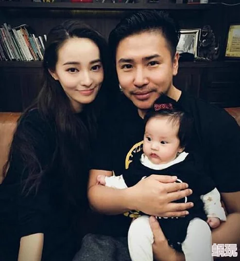 陆先生很甜疑似隐婚多年妻子竟是圈外白富美