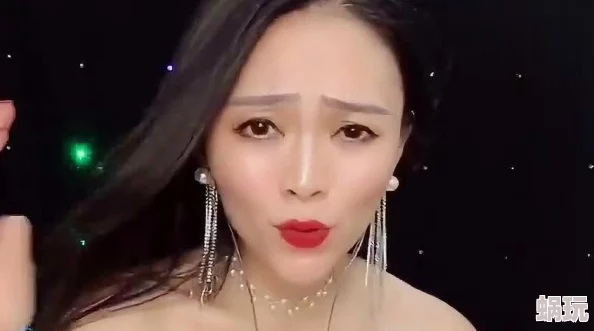 婷婷激情四射为什么她的歌声如此动听为何她能引起大家的共鸣